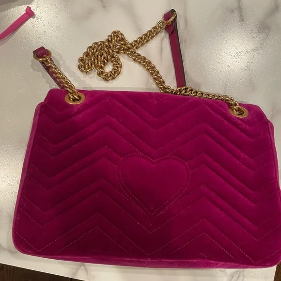 EUC GUCCI Velvet MatelasseGG Marmont Shoulder Bag - Fuchsia Violet Cyclamen - Picture 3 of 9